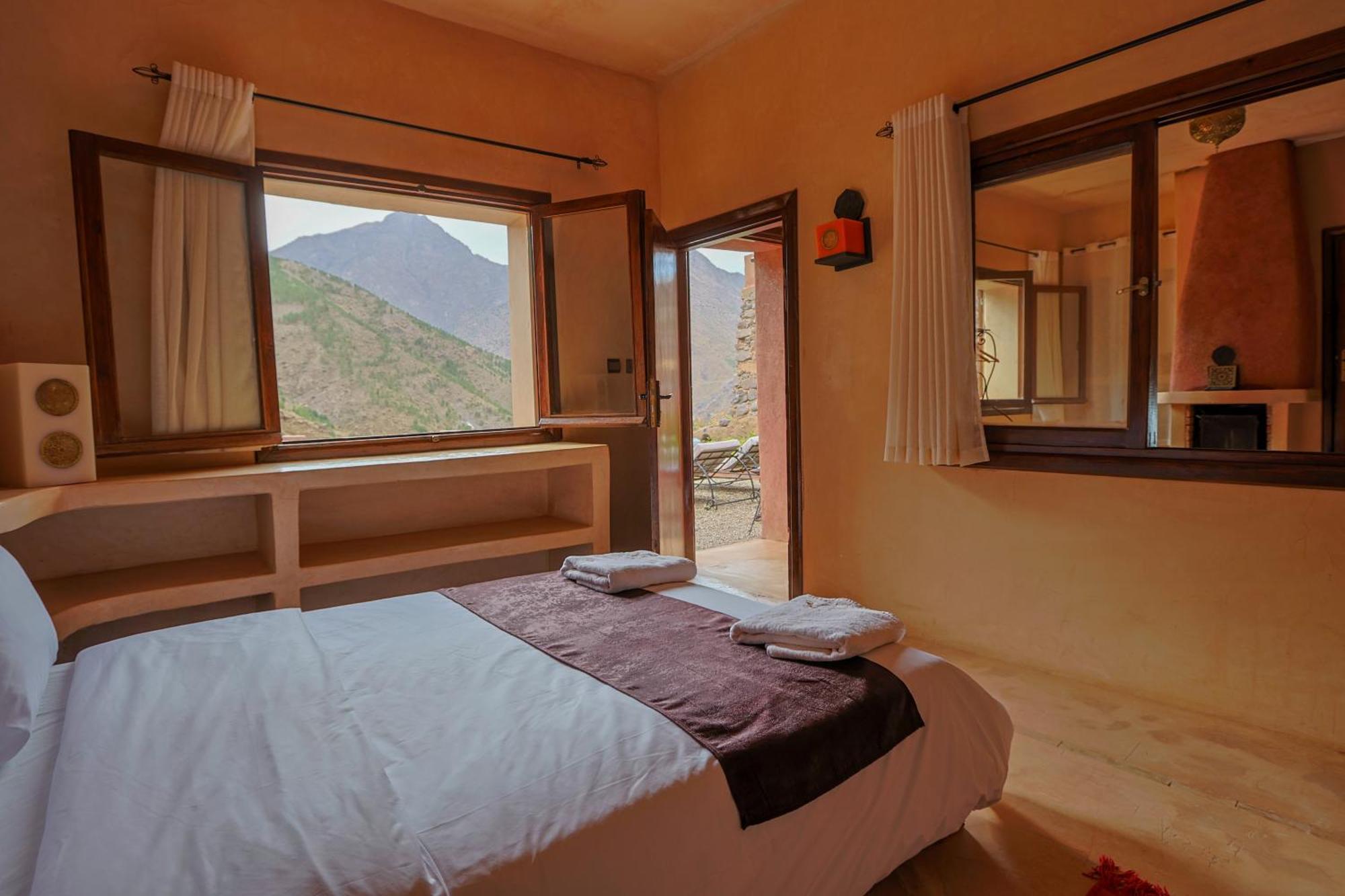 Aux Lumieres Du Toubkal Light Of Toubkal Hotel Imlil  Bagian luar foto
