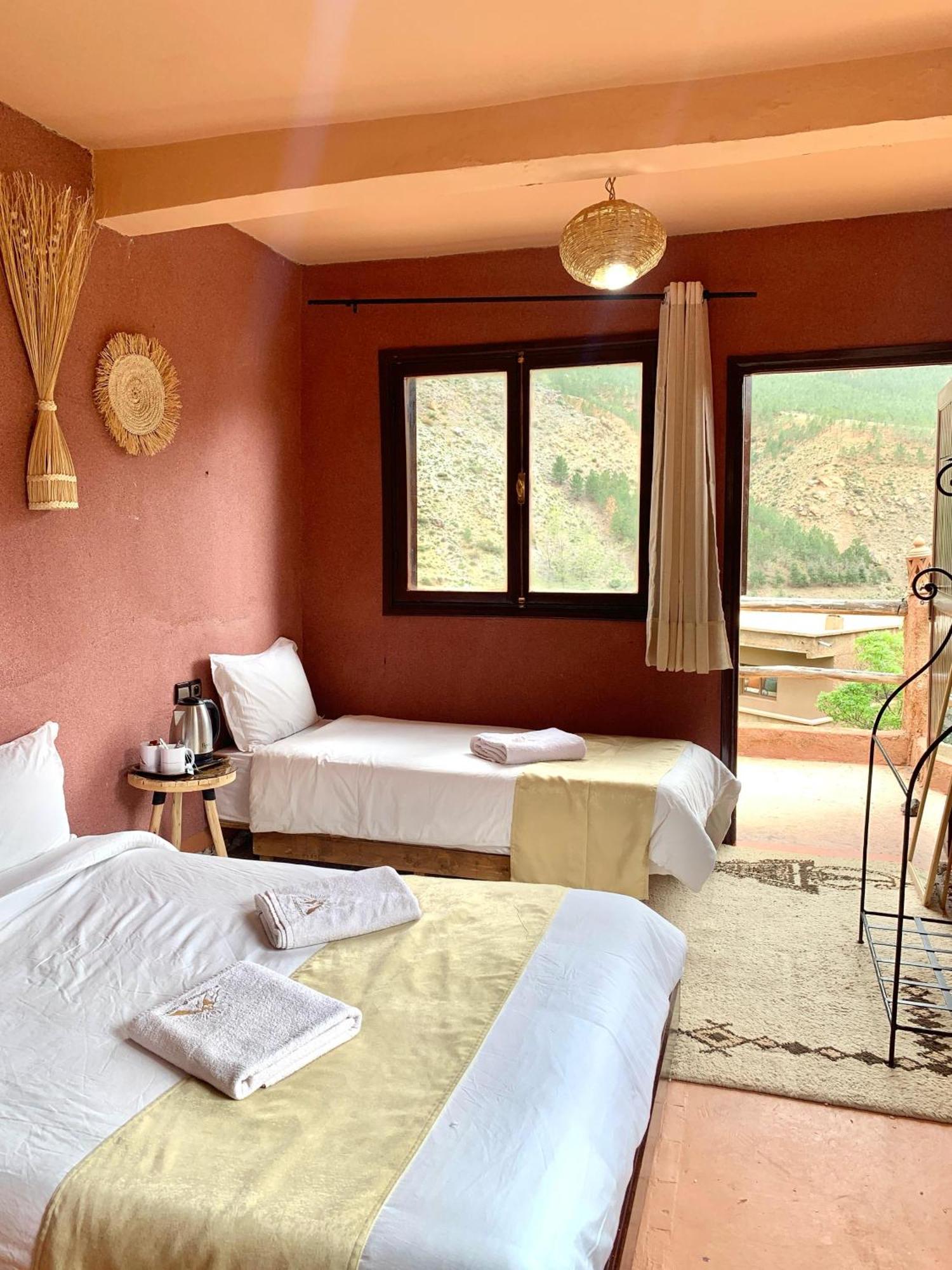 Aux Lumieres Du Toubkal Light Of Toubkal Hotel Imlil  Bagian luar foto